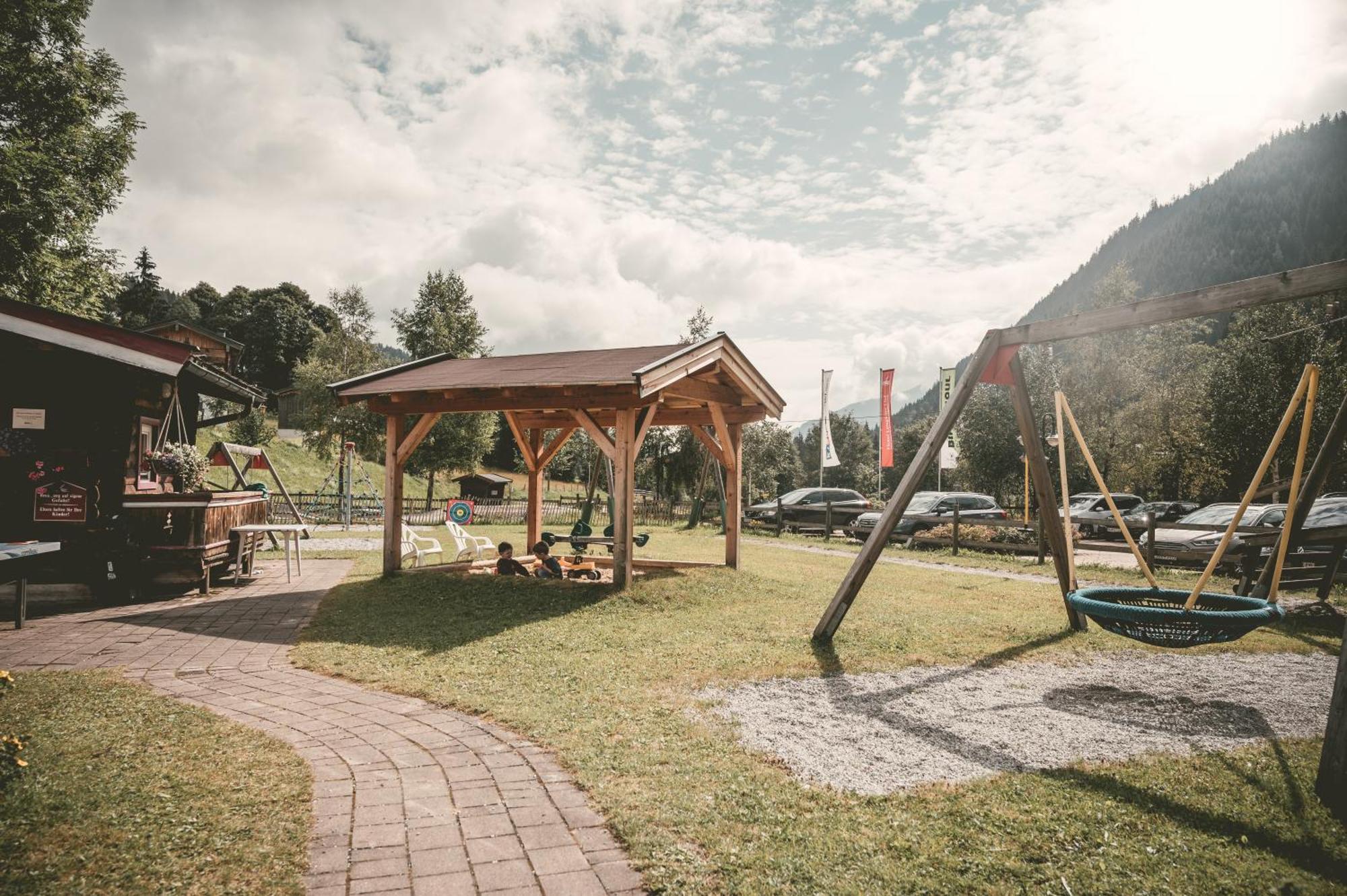 Familienhotel Lengauer Hof Saalbach-Hinterglemm Kültér fotó